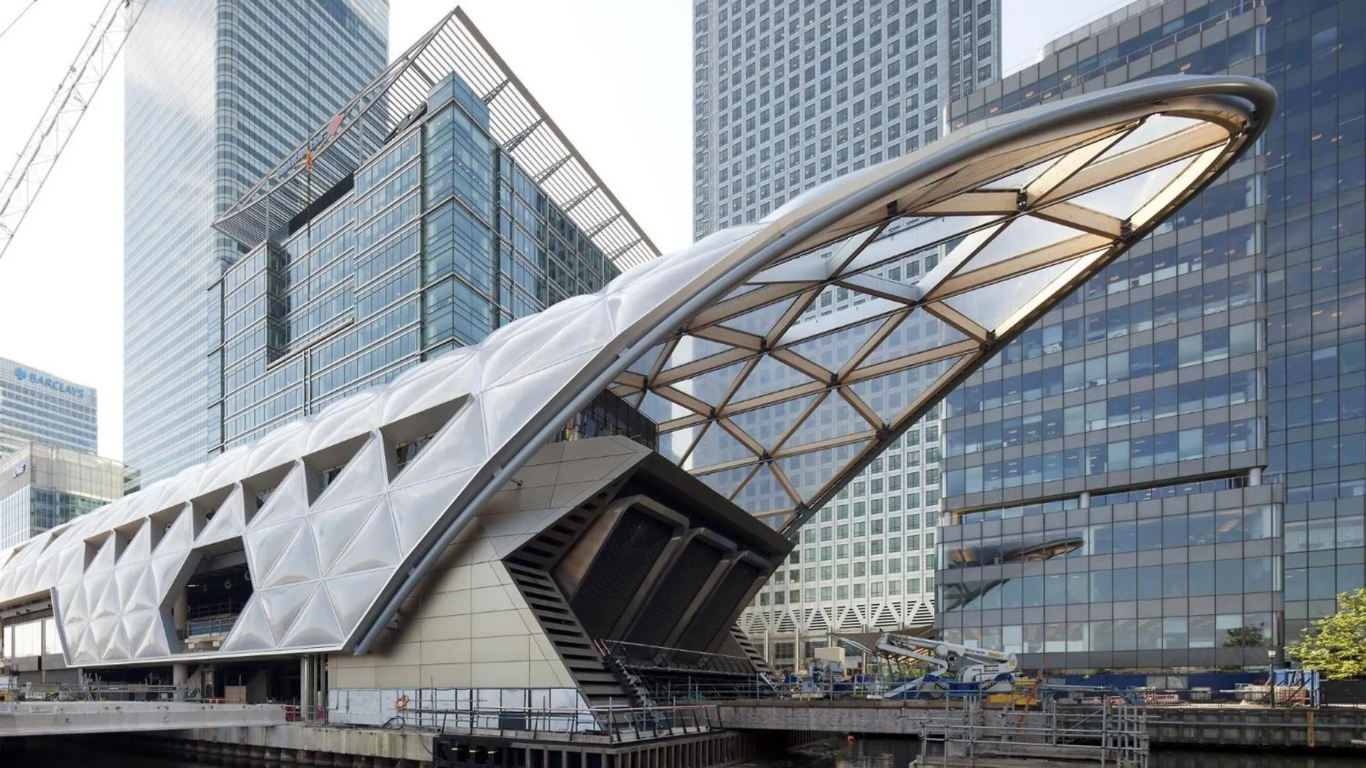 Stylish 1-Bedroom Apartment Near Canary Wharf, O2 Arena & Excel - Excellent Transport Links London